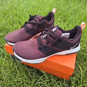 Nike Air Bella Sneakers